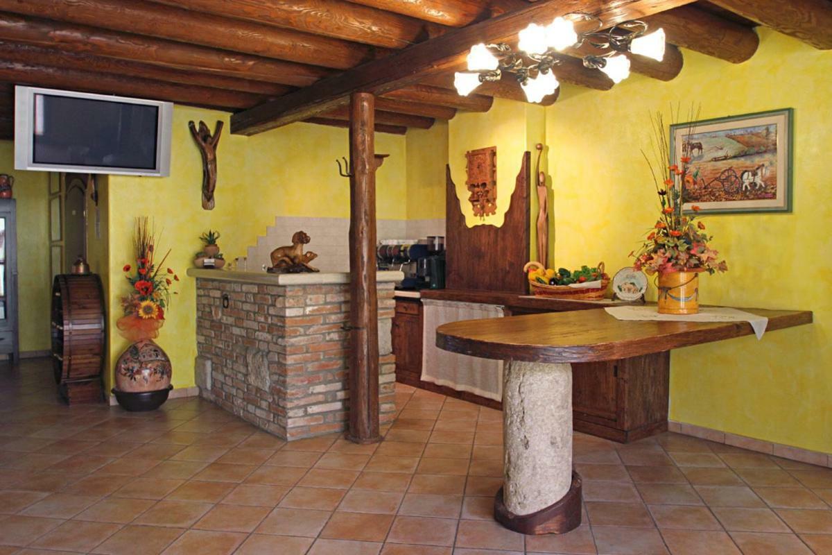 All'Albaro Agriturismo Salizzole Bagian luar foto